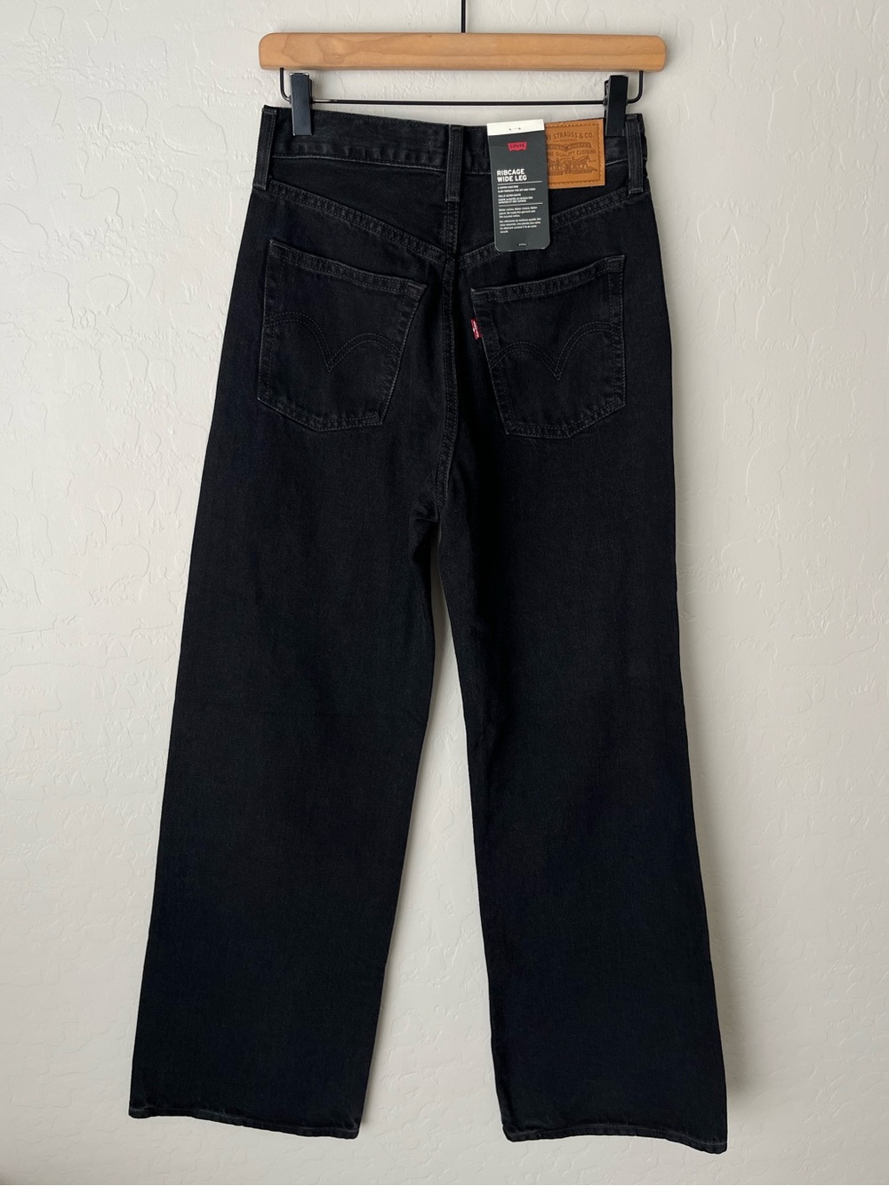 Levi’s ribcage wide leg jeans NEW 26 black - Picture 8 of 15